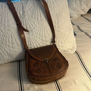 Alma Mia crossbody